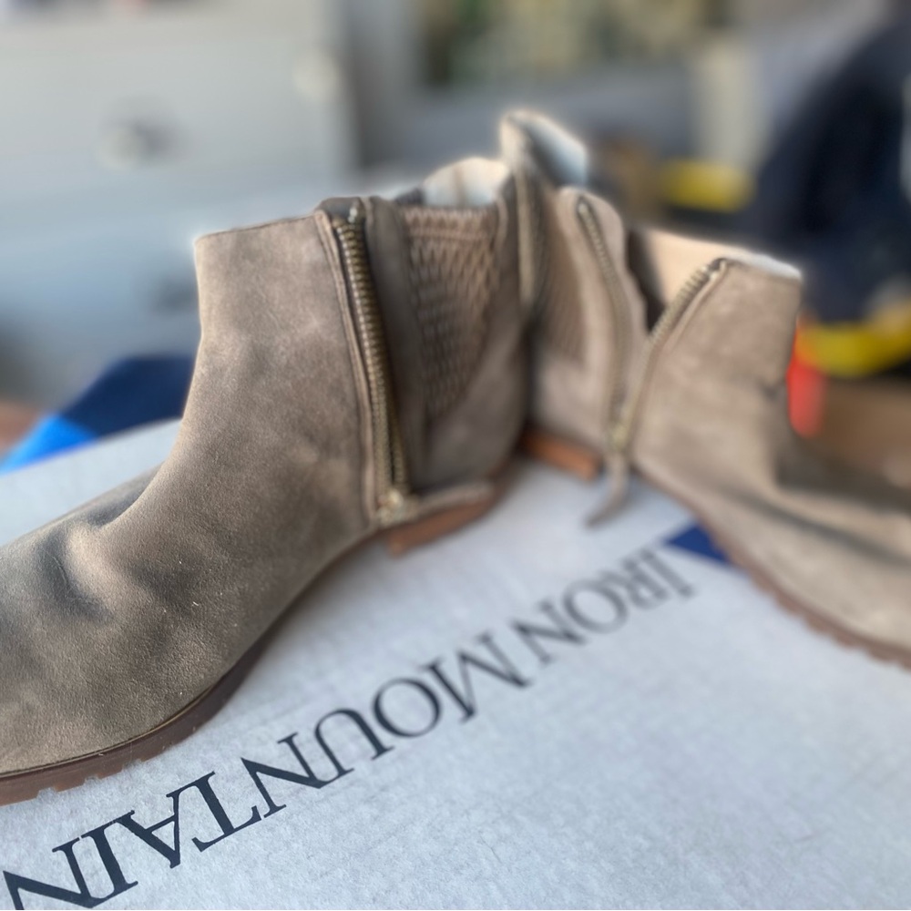 Women’s Tan Ankle Boots - Picture 2 of 6